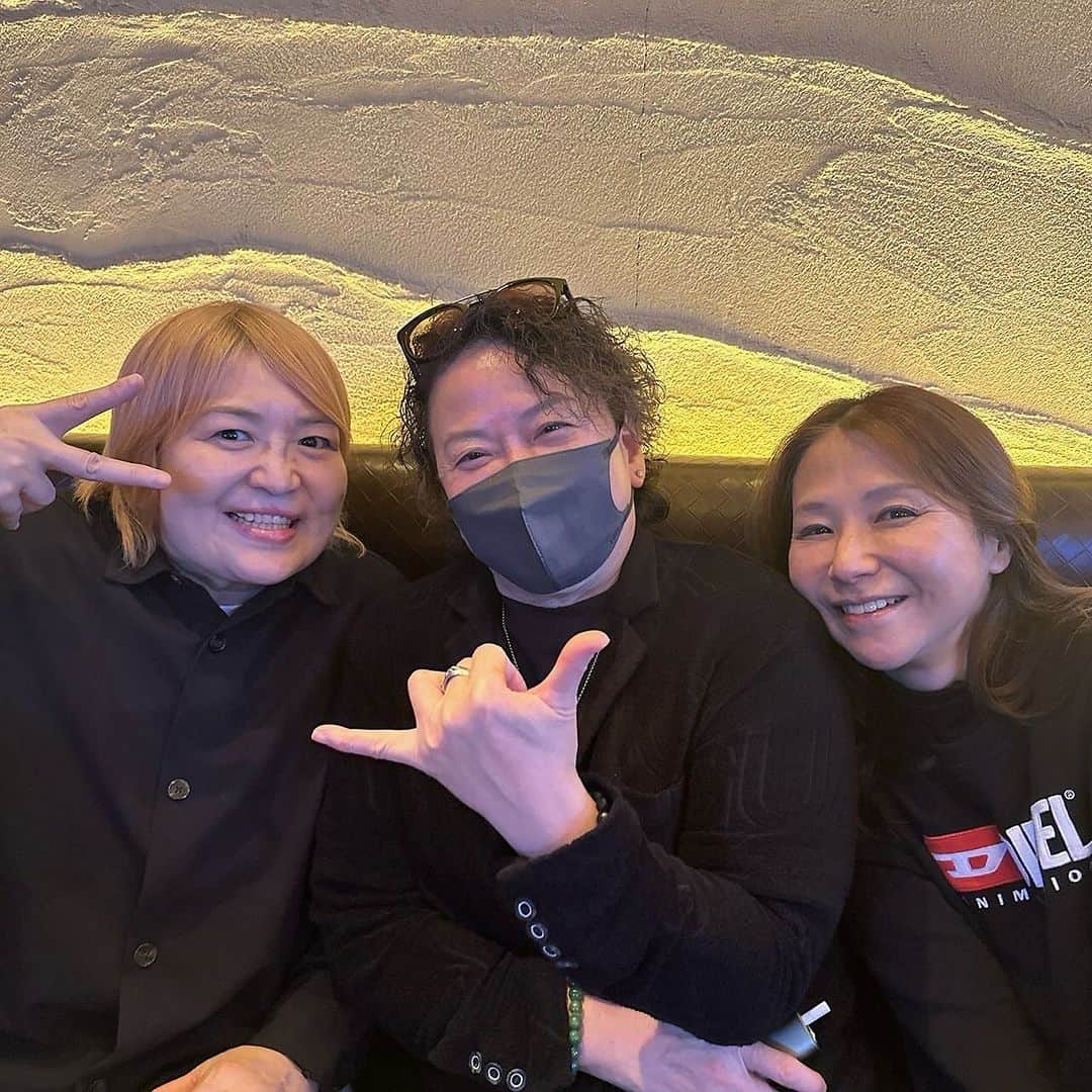 堀田祐美子さんのインスタグラム写真 - (堀田祐美子Instagram)「お世話になっている仁さんのお店Upperへ…  みっちゃん(ファイヤージェッツ)が居てビックリ！！  そんちゃん(加藤園子選手)ともプロレス話しができて楽しかった。  @yumiko_hotta  @t_hearts2020  #堀田祐美子 #yumikohotta  #prowrestling  #プロレス #womansprowrestling  #女子プロレス  #hearts82 #thearts  #upper  #浅香山部屋」12月8日 15時25分 - yumiko_hotta
