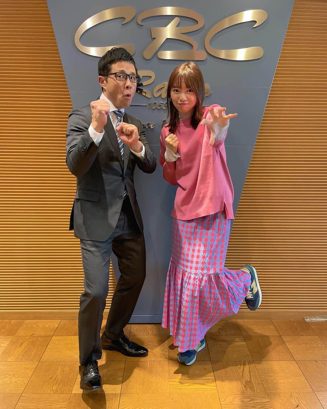 加藤里奈（カトリーナ）さんのインスタグラム写真 - (加藤里奈（カトリーナ）Instagram)「この後16時〜 #ドラ魂キング  メールテーマ「ゲットだぜ！」 オープニング私が最近ゲットした話します！  ✔️ウワサの探偵ヒゲとメガネとポンコツ ✔️王様の耳はロバの耳 ✔️サヨナラプレイバック  ✔️レポドラ➡︎ #骨董祭  ✔️トクサンラジオwithライパチ➡︎中田翔選手について  ✅宛先 https://m2.hicbc.com/pc/files/mod-sslform/formWrite.php?id=439&_gl=1*7s4p9p*_ga*MTQyMjg4OTQzLjE2OTY1NzU1MjY.*_ga_97CR48NZC3*MTY5NjU3NTUyNi4xLjAuMTY5NjU3NTUyNi42MC4wLjA.  ✅radiko http://radiko.jp/share/?t=20231208160000&sid=CBC   ぜひお聴き下さい💙   #ドラ魂キング  #CBCラジオ #アナウンサー  #ラジオ番組 #ドラゴンズ女子 #ラジオパーソナリティー #radiko #radio #ラジオ番組 #youtuber好きな人と繋がりたい #加藤里奈 #プロ野球好きな人と繋がりたい #トクサンtv #dragons #ラジオ好きな人と繋がりたい #カトリーナ #野球好きな人と繋がりたい #プロ野球 #野球情報 #YouTube」12月8日 15時58分 - rinakatoktriiina