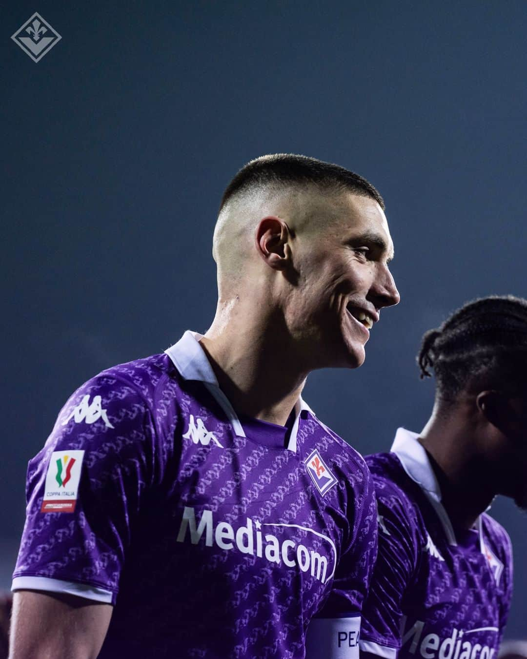 ACFフィオレンティーナのインスタグラム：「#FridayFeeling powered by Nikola Milenkovic 💪  #ForzaViola #Fiorentina #ACFFiorentina」