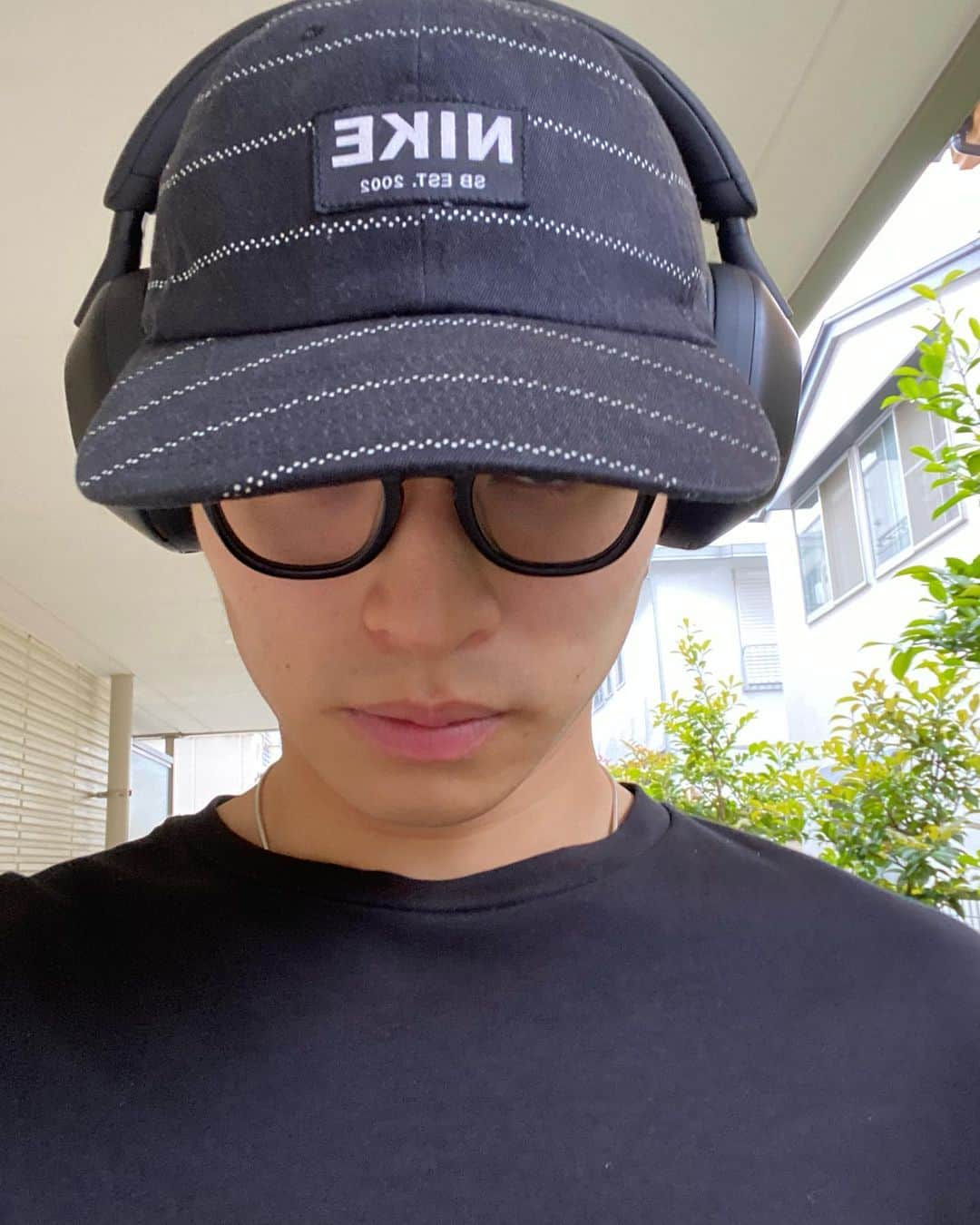 兵頭功海さんのインスタグラム写真 - (兵頭功海Instagram)「🧢🎧👓 溜まってた写真たち、オフ感、 ヘッドホン率の高さ、」12月8日 22時23分 - katsumi_hyodo_official