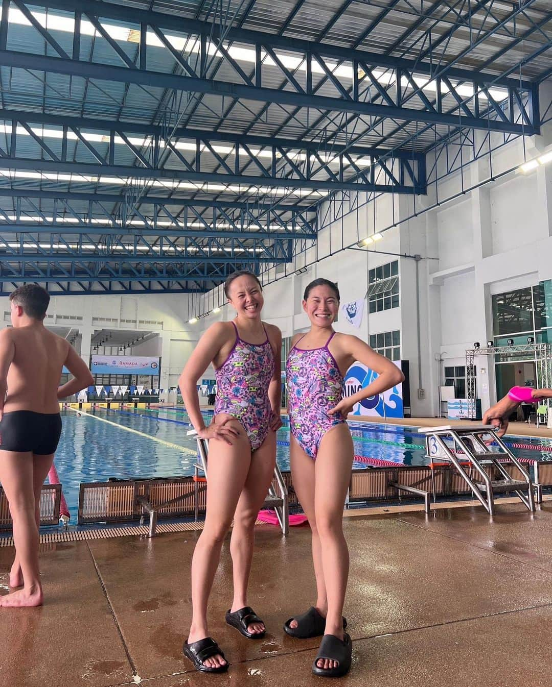 髙津奈々さんのインスタグラム写真 - (髙津奈々Instagram)「@funkita.jp in Thailand🇹🇭  アジア選手権でおんなじ水着のしほさんと💜🎀  まさかの頼んでいた水着が一緒だった🩱🫣  カメラマンは韓国🇰🇷の選手 @choi._ming 〜 脚長にとってくれる。 고마워요.🫰🏼  【クーポンの入力で割引価格になります▶︎777】  #funkitajp #funkita #funkitaswimwear  #ファンキタ #フィンスイミング #モノフィン #プール #アスリート女子 #水泳 #選手 #pr」12月8日 22時29分 - nanatakatsu