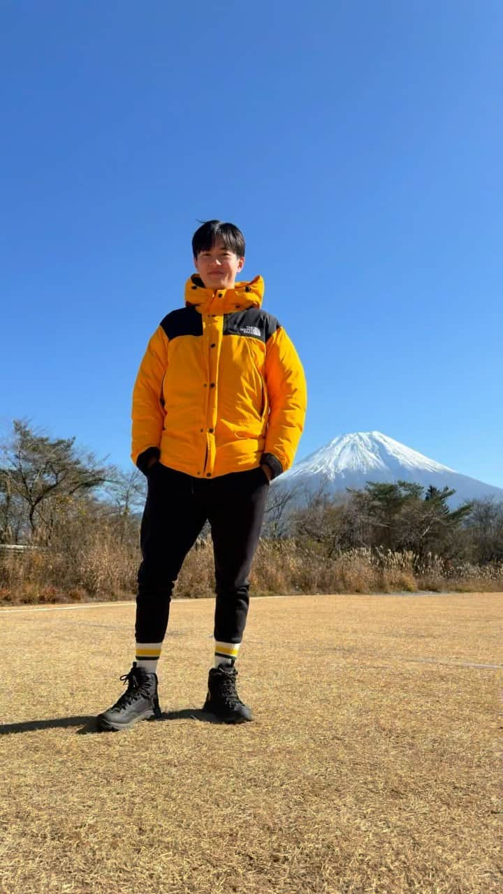 高島豪志のインスタグラム：「今回は朝霧Camp Baseそらいろへ キャンプしにいきました！🏕️  設備も綺麗で楽しいキャンプができました！ この時期は洗い物の時に水が冷たいけど、ここはお湯も出るので助かります  今回はポトフを作り残った具材とスープでビーフシチューを作りより味に深みが出て美味しかった！😋  キャンプを考えてるいる方は是非遊びに行ってみてください！  #キャンプ #朝霧basecampそらいろ #キャンプ場 #富士山🗻 #キャンプ料理 #キャンプ男子 #高島豪志 #japancamping #mtfuji🗻 #mtfujicampresort #triptojapan #japanlife #キャンプ飯レシピ」