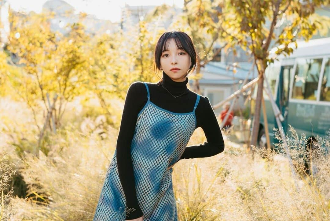 一ノ瀬みかさんのインスタグラム写真 - (一ノ瀬みかInstagram)「新しい秋冬服⛄️  @shein_japan で購入しました。 FRIFUL グラフィックプリント Tシャツなし スリップドレス  裏地もしっかりしてて、何よりデザインが他にない感じでとっても可愛いです。  クーポンコードはこちら: FRIFUL304  photo: @yoshiki810   #SHEIN #FRIFUL #SHEINコーデ #FRIFULコーデ #Be SHEINモデル #PR」12月8日 17時46分 - mika__kmyd