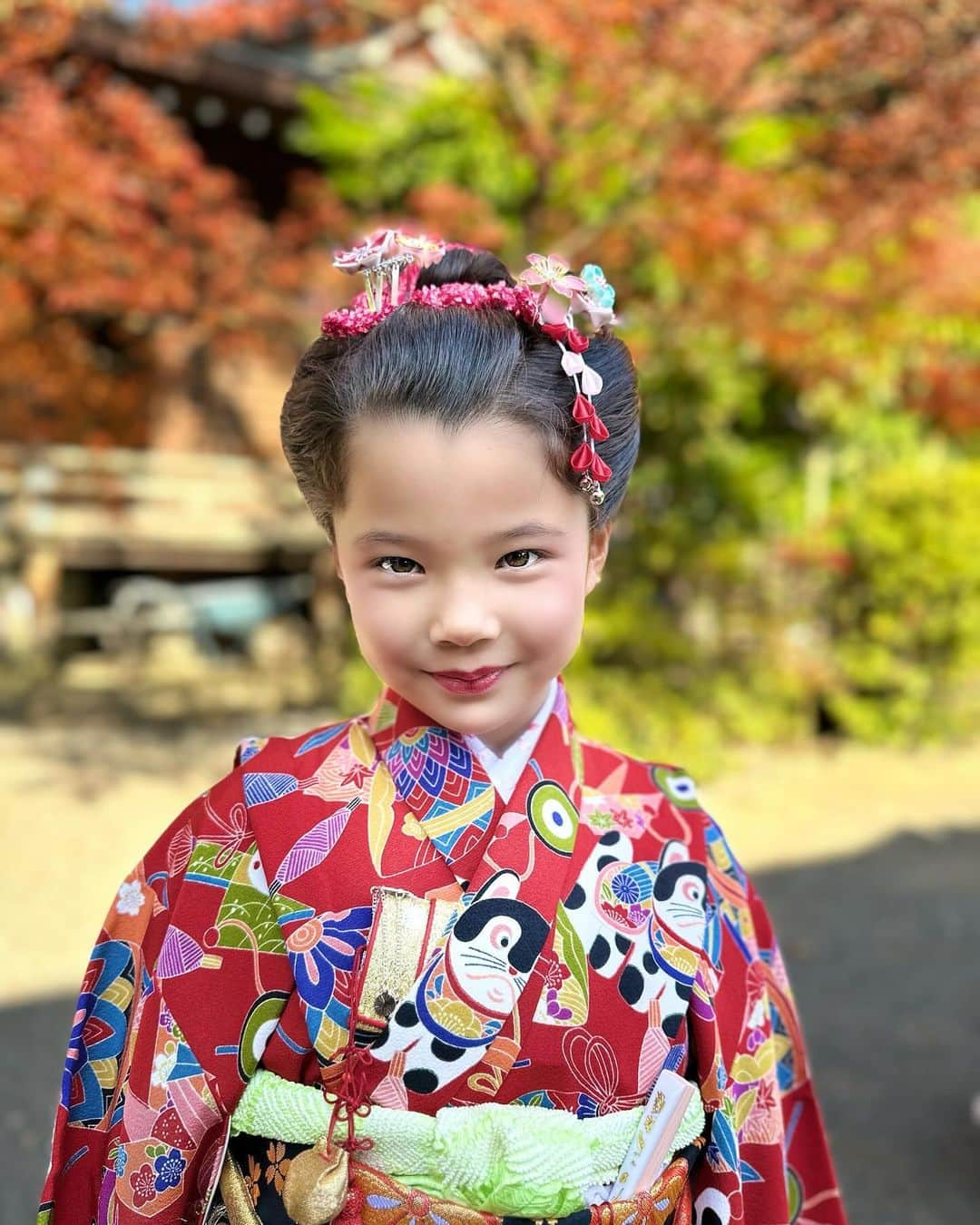 エリナ シルカさんのインスタグラム写真 - (エリナ シルカInstagram)「My beautiful daughter ❤️ 長女、7歳。 #七五三　#7歳七五三」12月8日 17時53分 - laura_elina_ymd