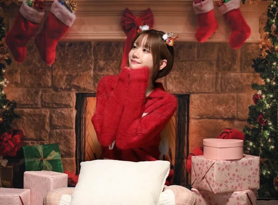 新唯さんのインスタグラム写真 - (新唯Instagram)「ちっちゃい頃、サンタさんを見た事ある！っていうのはきっと私だけじゃないはず…  #クリスマス #ショートヘア  #ショートカット #撮影会」12月8日 18時00分 - arata_yui_