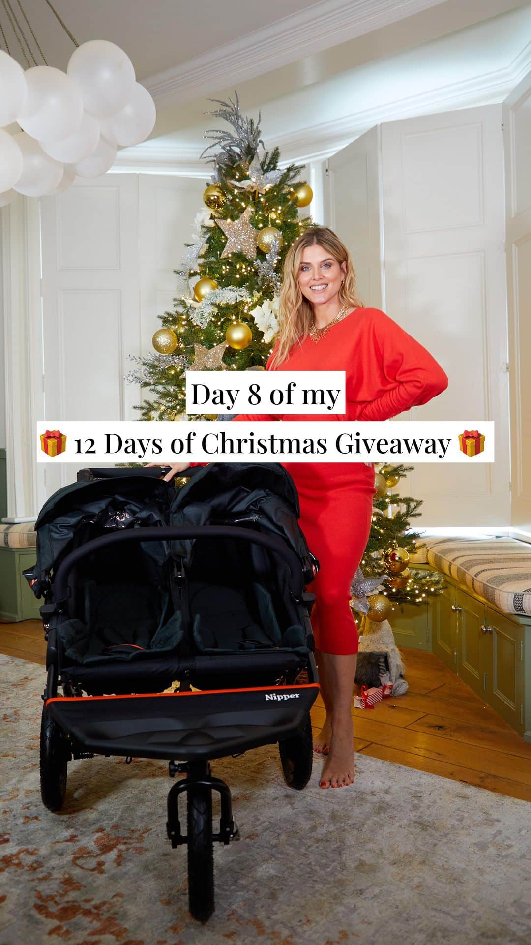 Ashley Jamesのインスタグラム：「**CLOSED** ad ADVENT GIVEAWAY DAY 8: win a  double stroller from @outnabout_official 🤶🏼❤️  I am SO excited about this giveaway- you know how much I love my double buggy! Well this is their brand new upgraded version: the Nipper v5. Honestly as a mama of 2 this has been the BEST thing - it’s easy to push, suitable from newborn (I got the carrycot attachment!), the big wheels make it easy to move around on different grounds! It also fits through any accessible door!  So to win you : ✨ must be following me and @outnabout_official  ✨ LIKE and COMMENT why you’d love to win and TAG A FRIEND you think would also love to win* ✨You can comment as many times as you like - the winner will be selected by random generator, so the more you comment the more chance of winning! ✨I will announce the winner in 48 hours, announcing on stories and messaging privately asking for your address - and I will do so on this account only. I won’t be asking for bank details so please don’t reply to any fake account if anyone reaches out other than my page.  ✨ Must be UK based   The winner will be picked at midday on the 10th December.   So merry Christmas, thank you, and good luck! ❤️✨」