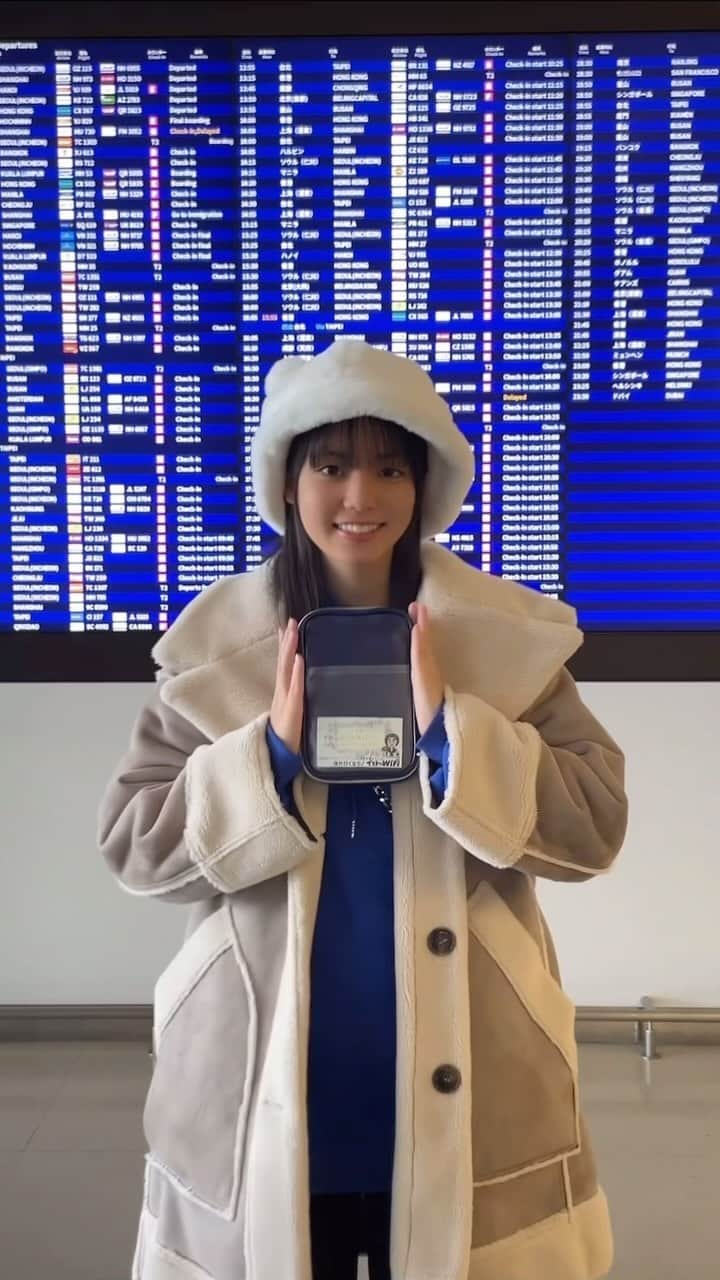 松島かのんのインスタグラム：「#イモトのwifi と共に🇰🇷で撮ったリール動画🩵 コンテストに入賞したことで素敵な経験をさせて頂けてありがとうございました🫶 감사합니다💕  #松島かのん #制コレ22 #準グランプリ #リール #動画 #リール動画 #イモトのwifi #イモトのwifiダンス #韓国 #旅行 #jk #ljk #17歳 #06 #follow #followme」
