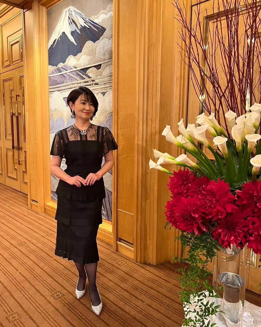小島奈津子さんのインスタグラム写真 - (小島奈津子Instagram)「2023.12.8 #帝国ホテル　にて 司会のお仕事。  感謝会、忘年会、新年会、、、 集う会が増えてきましたね。 コロナ禍の2〜3年を想うと、 感慨深いです。」12月8日 18時29分 - kojimanatsuko_official