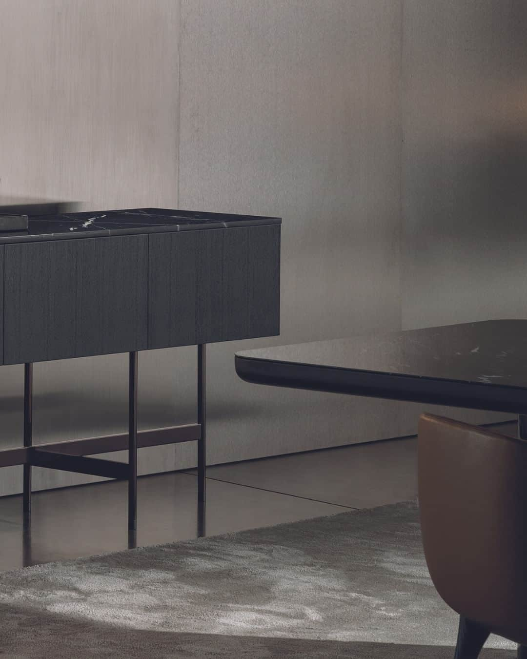 Minotti Londonさんのインスタグラム写真 - (Minotti LondonInstagram)「The Kenneth sideboards are designed based on the combination of its strong rigorous geometric volume and the slender support of the Black Coffee metal legs that lift it lightly off the ground.  With an unprecedented height that echoes that typical of the classics of yesteryear, Kenneth immediately becomes a timeless icon.  @rodolfodordoni design  Tap the link in our bio to discover the Kenneth sideboard.  #minottilondon #minotti #minottiitalia #minottifurniture #minotti2023collection #rodolfodordoni #minottikenneth #coffeetable」12月8日 18時35分 - minottilondon