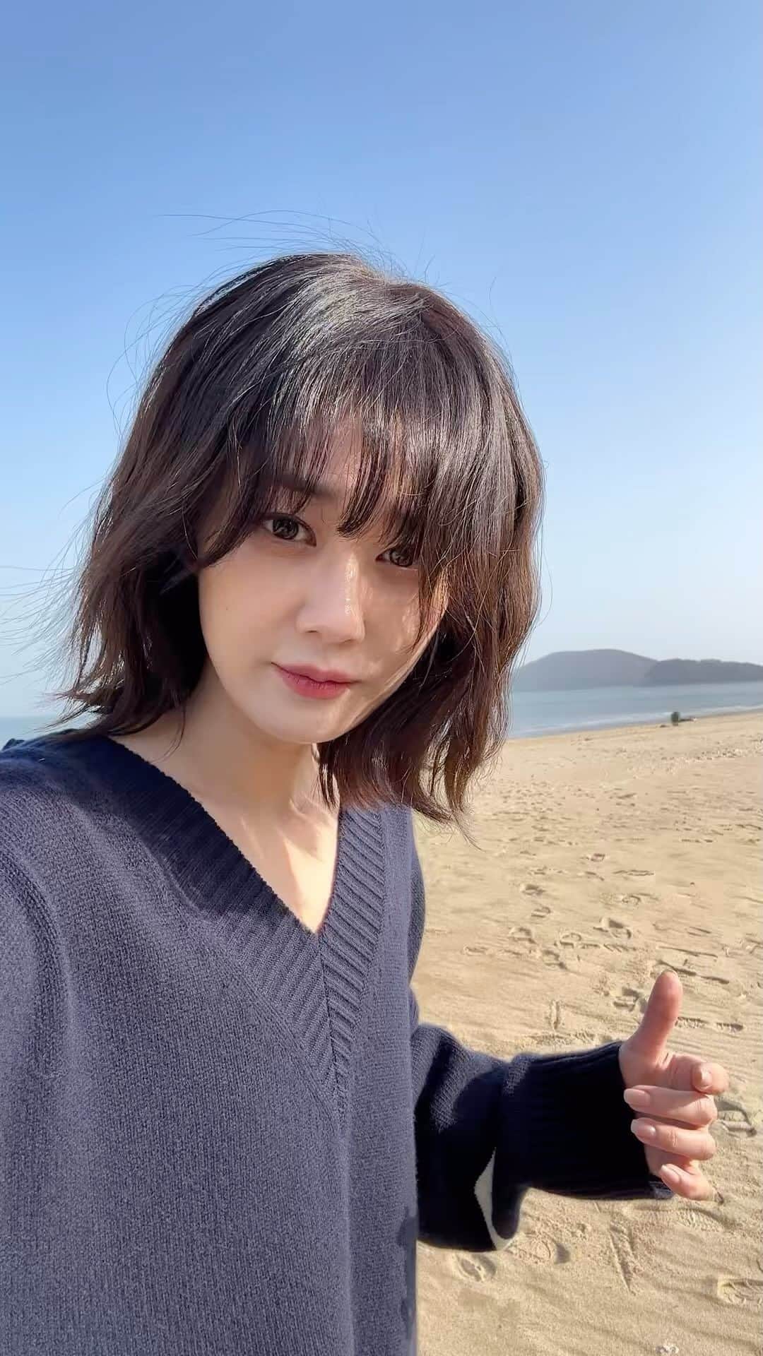 チャン・ナラのインスタグラム：「드디어!! 마지막 촬영중입니다🥹🥹🥹」