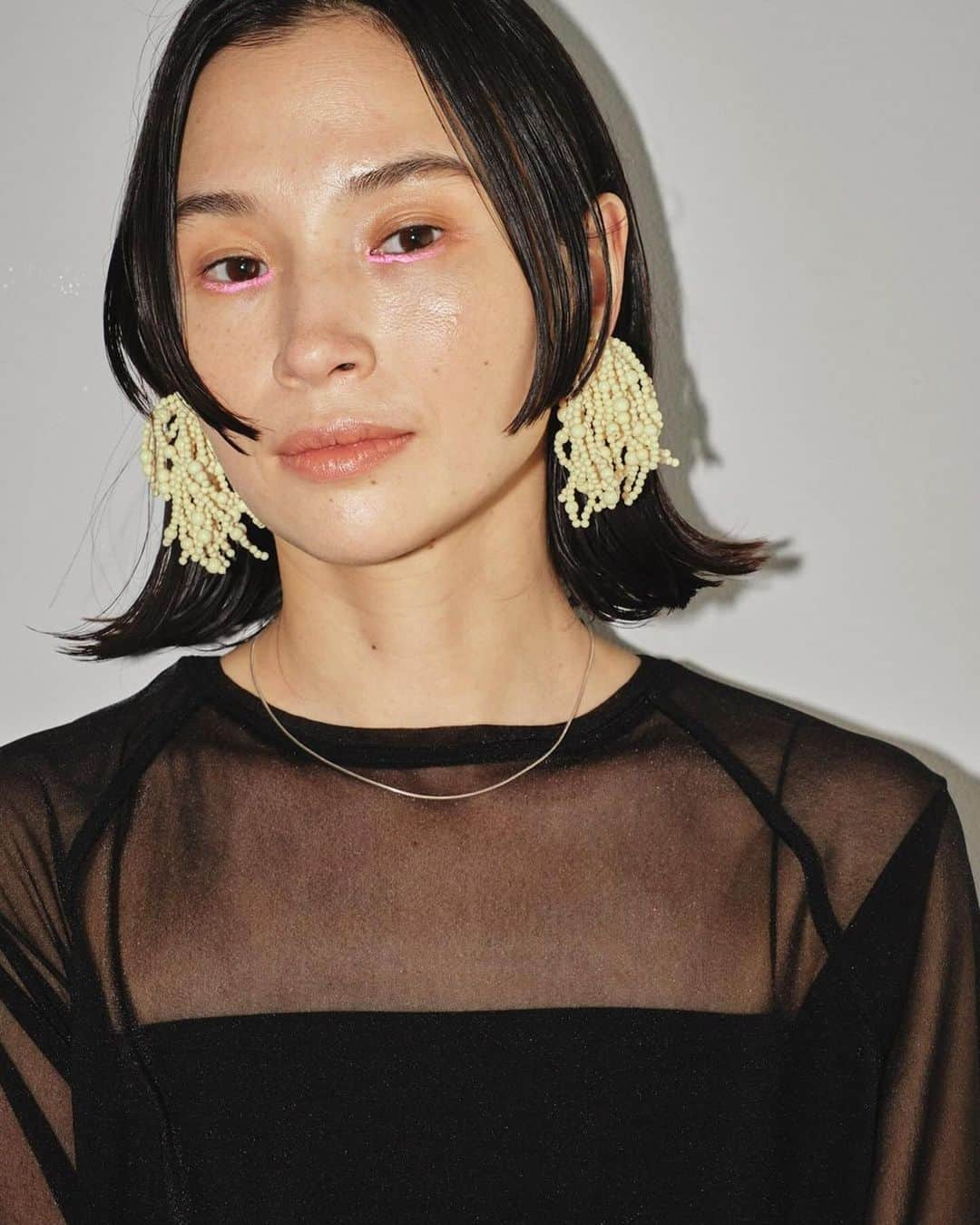 lifes_officialさんのインスタグラム写真 - (lifes_officialInstagram)「12.08（ fri ）in stock  Ball Fringe Earring （ cream / orange / black ）  サイズが異なるボールパーツを連ねてフリンジ調に仕立てたイヤリング。ボリューム感が目を惹くアクセサリーです。シンプルなスタイリングのポイントになり、デイリーからオケージョンまで幅ひろいシーンでお使いいただけます。  #lifes #todayful」12月8日 18時40分 - todayful_