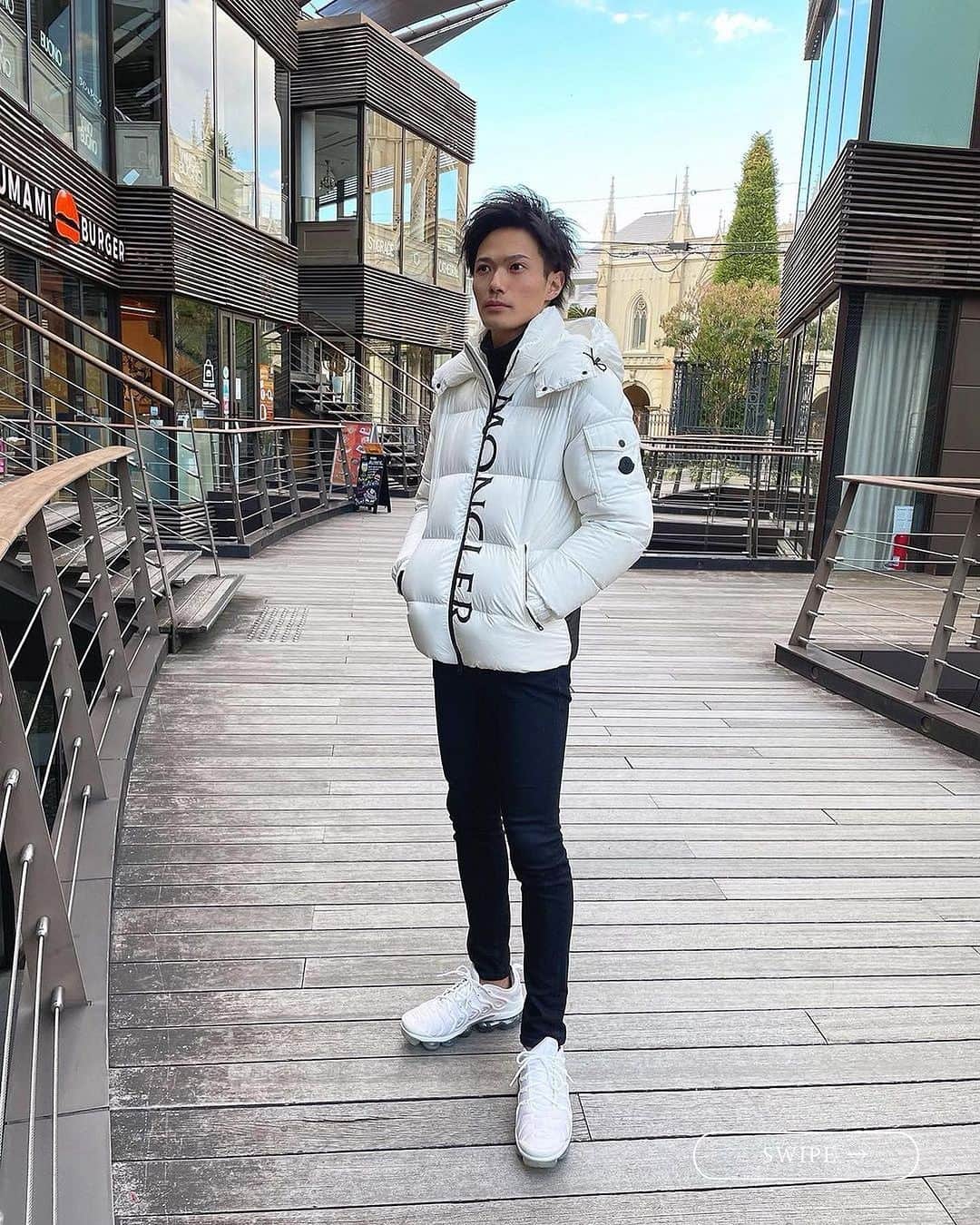 サカゼンインポートブランドさんのインスタグラム写真 - (サカゼンインポートブランドInstagram)「〈絶対ゲットしてほしい！MONCLERダウン✨〉 / 他のコーデは @sakazen_importbrand をチェック👀 \ 皆さん、この冬のアウターはもうゲット済みですか？ MONCLERのダウンは形がすごく綺麗なので、 着ぶくれせずに防寒していただけます！☃️ ぜひ冬のコーデの参考にしてください🤝 . . 投稿へのご協力ありがとうございました🤍 @ikeog1987  @yta_3190  @lehua_yusuke  @mzkingrm  . . 海外ブランドセレクトショップの #サカゼン （@sakazen_importbrand） 【毎週月曜日と金曜日】に投稿中！ . . #モンクレール #moncler #モンクレールダウン #ブランド #海外ブランド #インポートブランド #インポート #ハイブランド #ハイブラ #ダウンジャケット #ダウンコーデ #アウター #アウターコーデ #着回し #着回しコーデ #きれい目カジュアル #きれい目コーデ #メンズコーデ #メンズファッション #メンズ服 #メンズコーディネート #自分へのご褒美 #大人カジュアル #大人カジュアルコーデ #モノトーンコーデ #デートコーデ #お出かけコーデ #冬服 #モテコーデ」12月8日 19時00分 - sakazen_importbrand