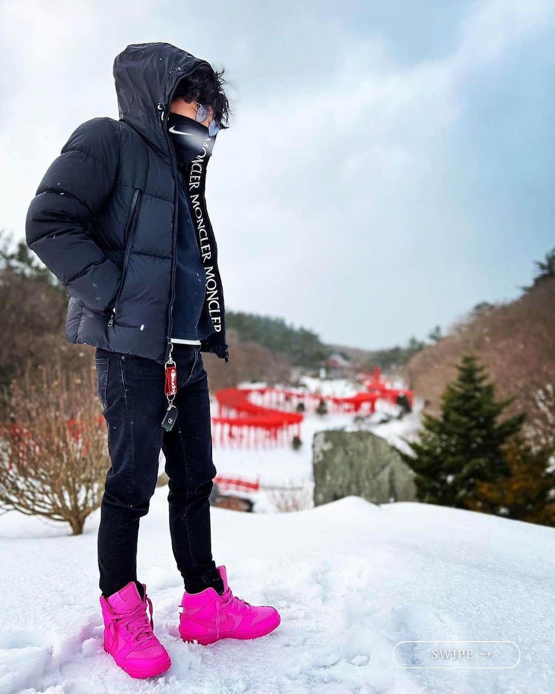 サカゼンインポートブランドさんのインスタグラム写真 - (サカゼンインポートブランドInstagram)「〈絶対ゲットしてほしい！MONCLERダウン✨〉 / 他のコーデは @sakazen_importbrand をチェック👀 \ 皆さん、この冬のアウターはもうゲット済みですか？ MONCLERのダウンは形がすごく綺麗なので、 着ぶくれせずに防寒していただけます！☃️ ぜひ冬のコーデの参考にしてください🤝 . . 投稿へのご協力ありがとうございました🤍 @ikeog1987  @yta_3190  @lehua_yusuke  @mzkingrm  . . 海外ブランドセレクトショップの #サカゼン （@sakazen_importbrand） 【毎週月曜日と金曜日】に投稿中！ . . #モンクレール #moncler #モンクレールダウン #ブランド #海外ブランド #インポートブランド #インポート #ハイブランド #ハイブラ #ダウンジャケット #ダウンコーデ #アウター #アウターコーデ #着回し #着回しコーデ #きれい目カジュアル #きれい目コーデ #メンズコーデ #メンズファッション #メンズ服 #メンズコーディネート #自分へのご褒美 #大人カジュアル #大人カジュアルコーデ #モノトーンコーデ #デートコーデ #お出かけコーデ #冬服 #モテコーデ」12月8日 19時00分 - sakazen_importbrand