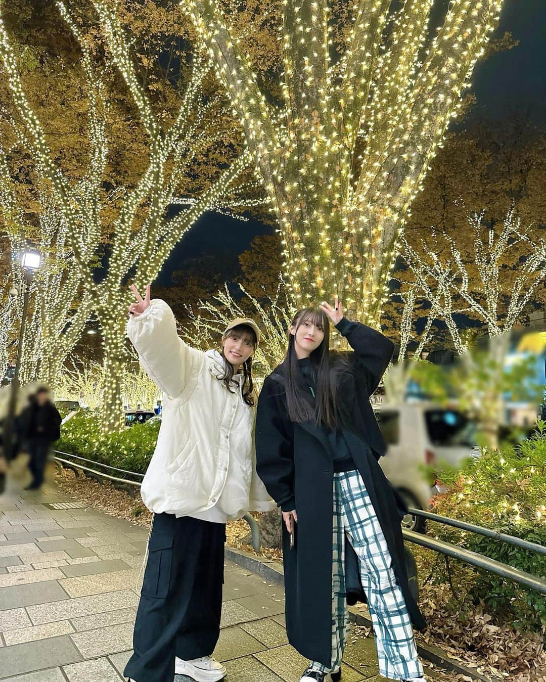 奥村優希のインスタグラム：「愛梨とライブ終わりに表参道のイルミネーション見たよ🎄✨ クリスマスもうすぐだね〜！」