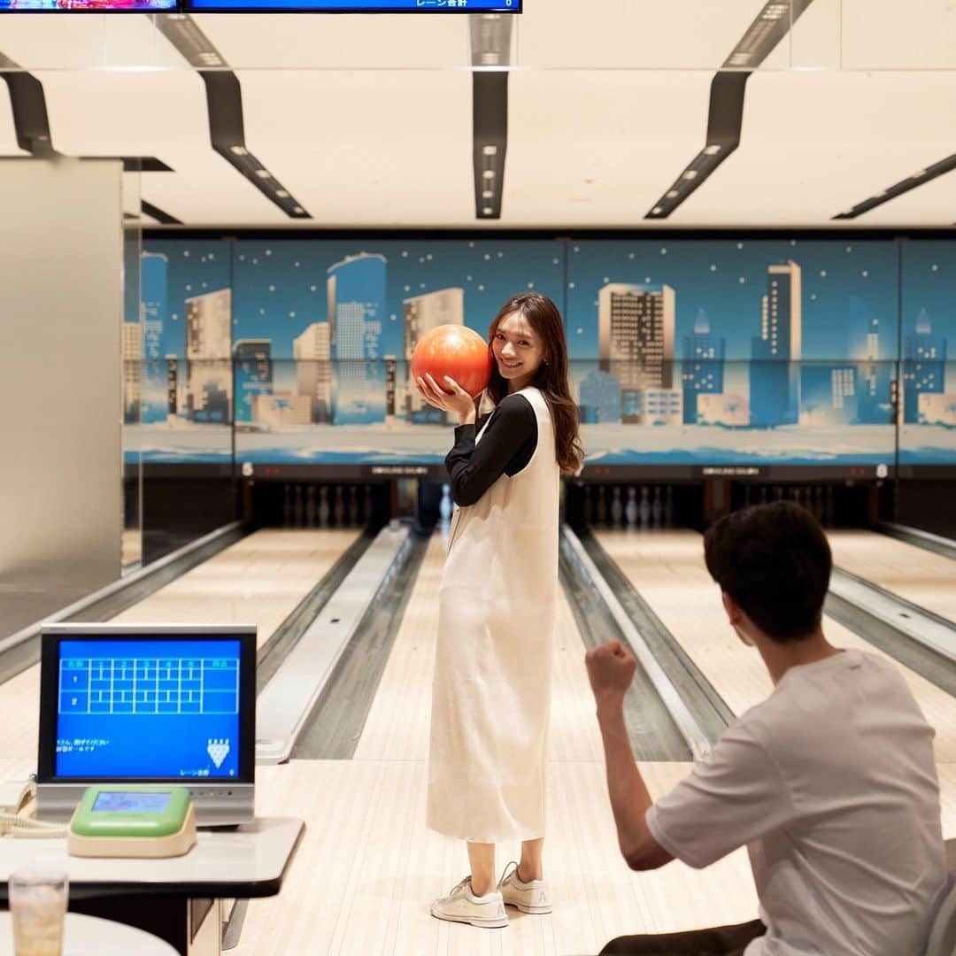 ザ・プリンス パークタワー東京さんのインスタグラム写真 - (ザ・プリンス パークタワー東京Instagram)「ザ・プリンス パークタワー東京には、バーカウンターを備えたボウリングサロンがございます。  いつもとは少し違う気分でホカンスを楽しんでみてはいかがでしょう。  The Prince Park Tower Tokyo has its very own bowling alley! After a busy day exploring the city, come down to the Bowling Salon and let off some steam with a few frames and a few drinks at the bar, and savour a refreshing departure from the ordinary.  Share your own images with us by tagging @princeparktowertokyo ————————————————————— #theprinceparktowertokyo #bowling #japanesehotel #ThePreferredLife #ザプリンスパークタワー東京 #ボウリング #カップル #デート」12月8日 19時08分 - princeparktowertokyo