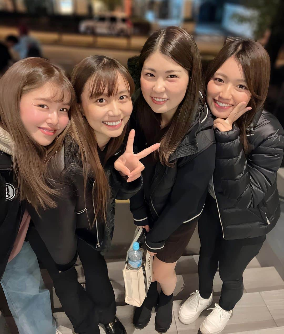 とくさきのインスタグラム：「少し早めの忘年会❤️ とにかくお肉を食べまくりました🥰 次は年明けくらいに集まりたいな〜💕👭 . #渋谷#高麗亭#焼肉#忘年会#ゴルフ女子#golfgirl」