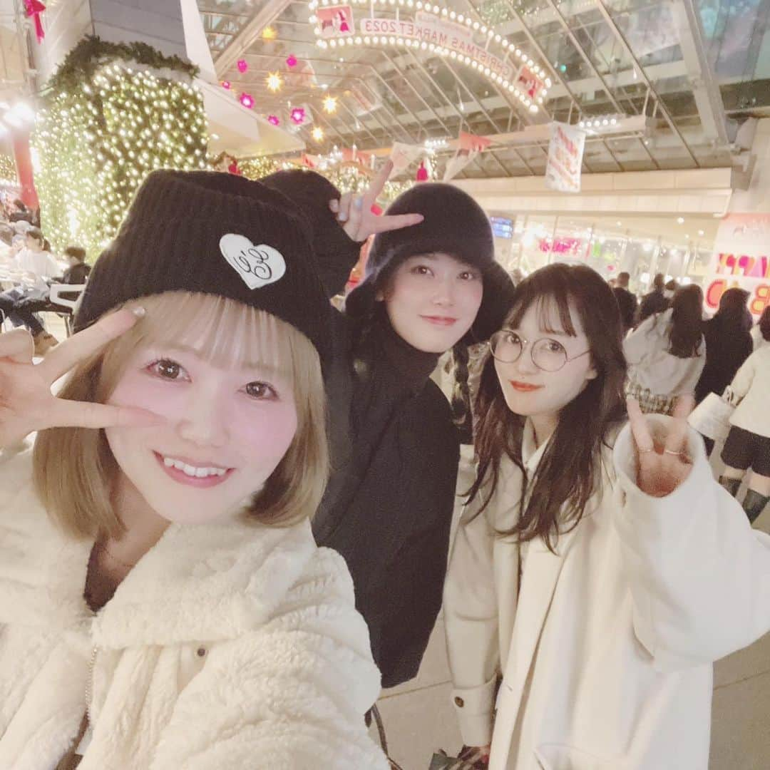 三浦菜々子さんのインスタグラム写真 - (三浦菜々子Instagram)「毎年恒例クリスマスマーケット🎄  #白キャン #真っ白なキャンバス #アイドル #idol #三浦菜々子 #クリスマスマーケット #六本木クリスマスマーケット #クリスマス」12月8日 21時30分 - miura_nanako