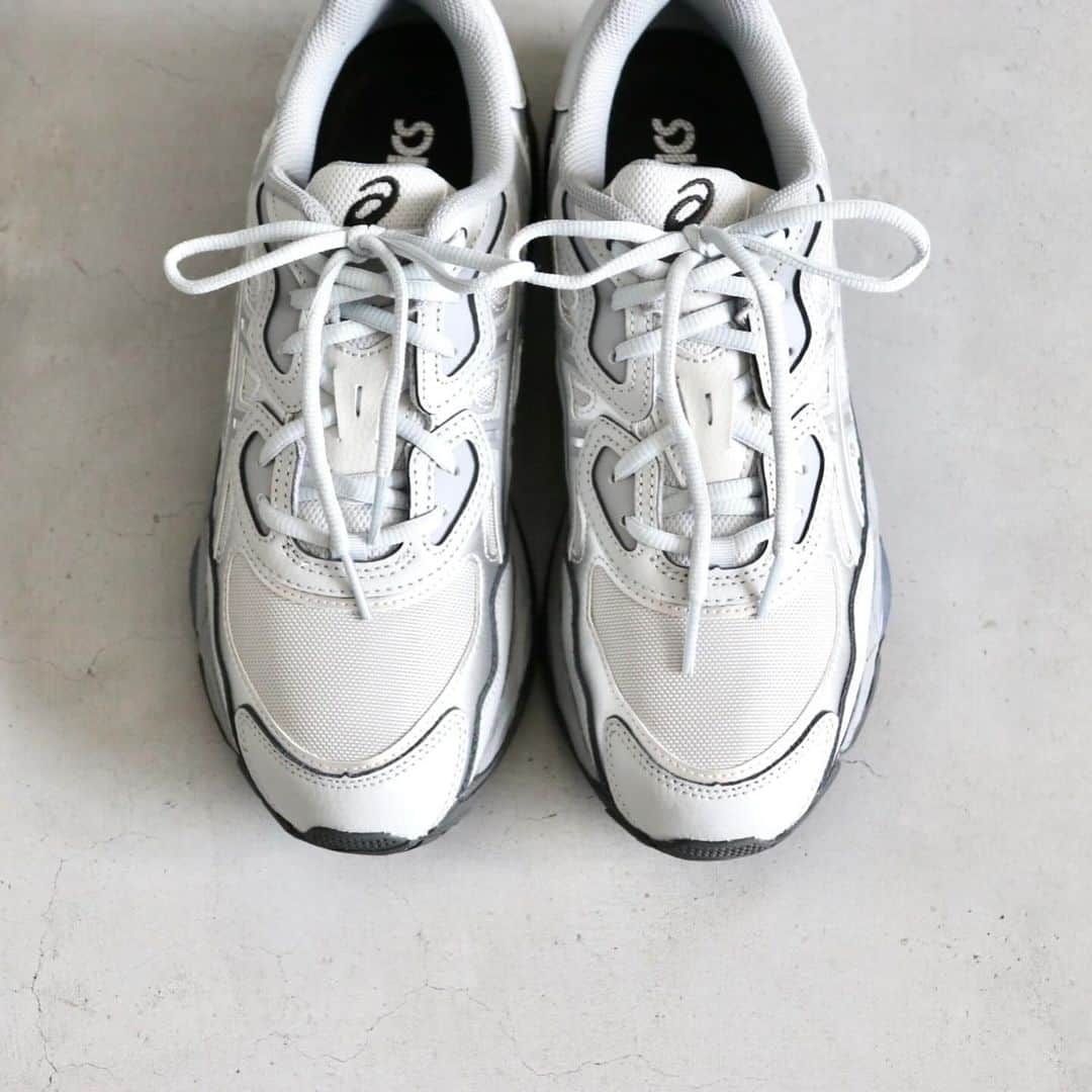 wonder_mountain_irieさんのインスタグラム写真 - (wonder_mountain_irieInstagram)「_ ASICS / アシックス "GEL-NYC MID GREY/SHEET ROCK" ¥ 17,600- _ 〈online store / @digital_mountain〉 https://www.digital-mountain.net _ 【オンラインストア#DigitalMountain へのご注文】 *24時間受付 *14時までのご注文で即日発送 tel：084-973-8204 _ We can send your order overseas. Ordering procedure details can be found here. >>http://www.digital-mountain.net/html/page56.html  _ #ASICS #アシックス _ 実店舗：@wonder_mountain_ #WonderMountain  〒720-0033  広島県福山市船町2-23 JR 「#福山駅」より徒歩10分 #ワンダーマウンテン #japan #hiroshima #福山 #福山市 #尾道 #倉敷 #鞆の浦 近く _ WOMEN/GOODS： @hacbywondermountain _」12月8日 19時31分 - wonder_mountain_