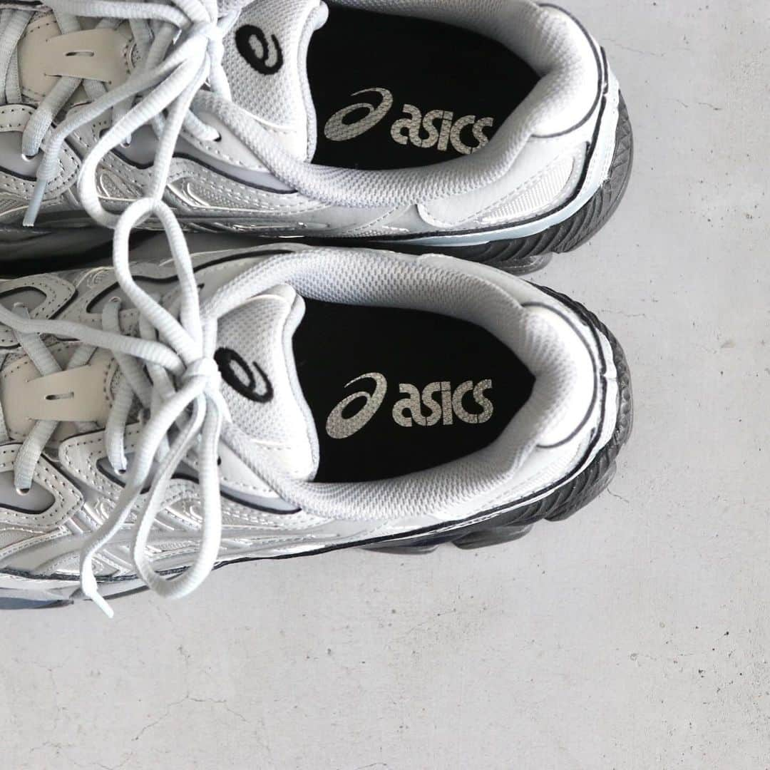 wonder_mountain_irieさんのインスタグラム写真 - (wonder_mountain_irieInstagram)「_ ASICS / アシックス "GEL-NYC MID GREY/SHEET ROCK" ¥ 17,600- _ 〈online store / @digital_mountain〉 https://www.digital-mountain.net _ 【オンラインストア#DigitalMountain へのご注文】 *24時間受付 *14時までのご注文で即日発送 tel：084-973-8204 _ We can send your order overseas. Ordering procedure details can be found here. >>http://www.digital-mountain.net/html/page56.html  _ #ASICS #アシックス _ 実店舗：@wonder_mountain_ #WonderMountain  〒720-0033  広島県福山市船町2-23 JR 「#福山駅」より徒歩10分 #ワンダーマウンテン #japan #hiroshima #福山 #福山市 #尾道 #倉敷 #鞆の浦 近く _ WOMEN/GOODS： @hacbywondermountain _」12月8日 19時31分 - wonder_mountain_