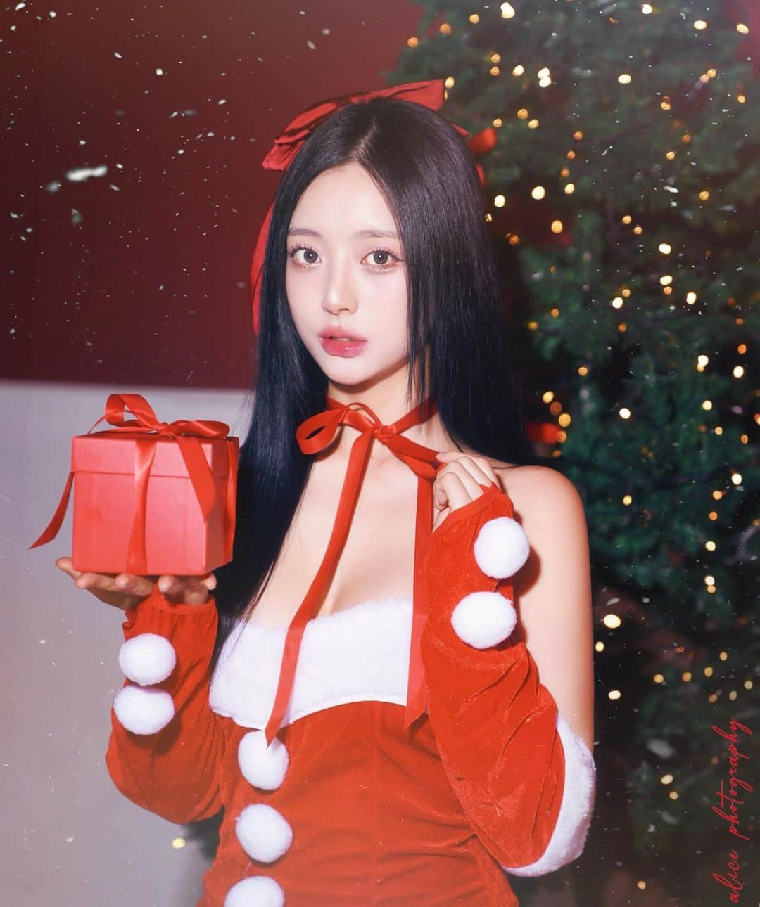 リュリのインスタグラム：「아무것도 안할꺼지만.. 크리스마스 기다리는게 왜케 설레지🎄🎄❤️」