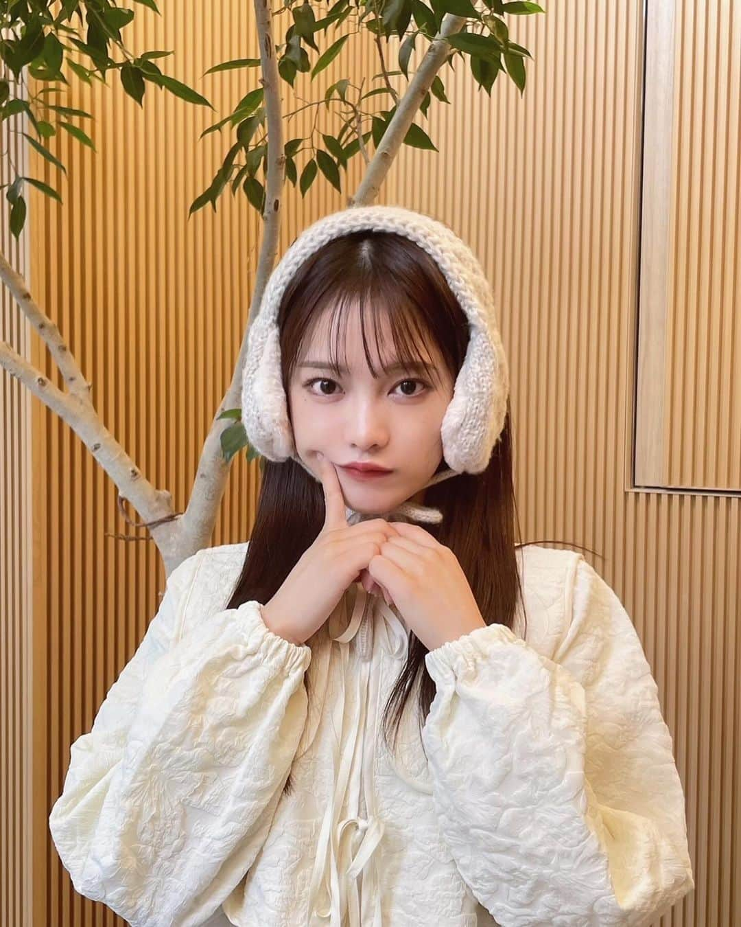 森みはるさんのインスタグラム写真 - (森みはるInstagram)「耳がぬくぬくな日です🐻  #EARMUFFS#イヤマフ」12月8日 19時38分 - miharu_mori