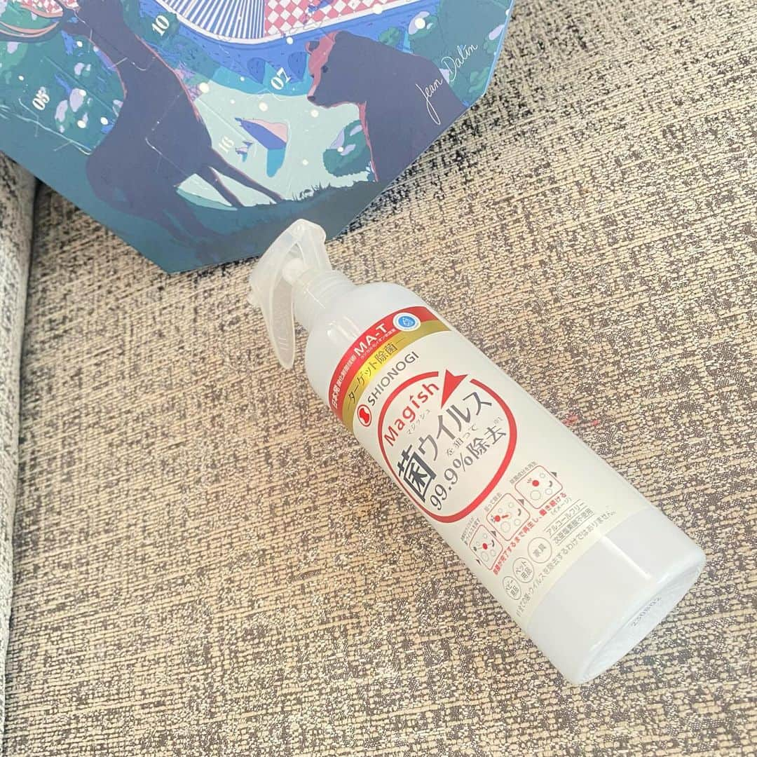 LINAさんのインスタグラム写真 - (LINAInstagram)「風邪が流行ってきてるからシオノギヘルスケア「Magish」を使ってみた⛄️ @39_editors  感染症に挑むシオノギヘルスケアが出した商品らしく、年末年始の忙しい時期に向けて家族で風邪をひかないように❄️ ノンアルコールだから、ペット用品にも安心して使えるよ🐭  #プロモーション #シオノギヘルスケア ＃除菌スプレー ＃アルコール不使用 ＃除菌 ＃除菌グッズ ＃マジッシュ」12月8日 19時39分 - rinatea0519