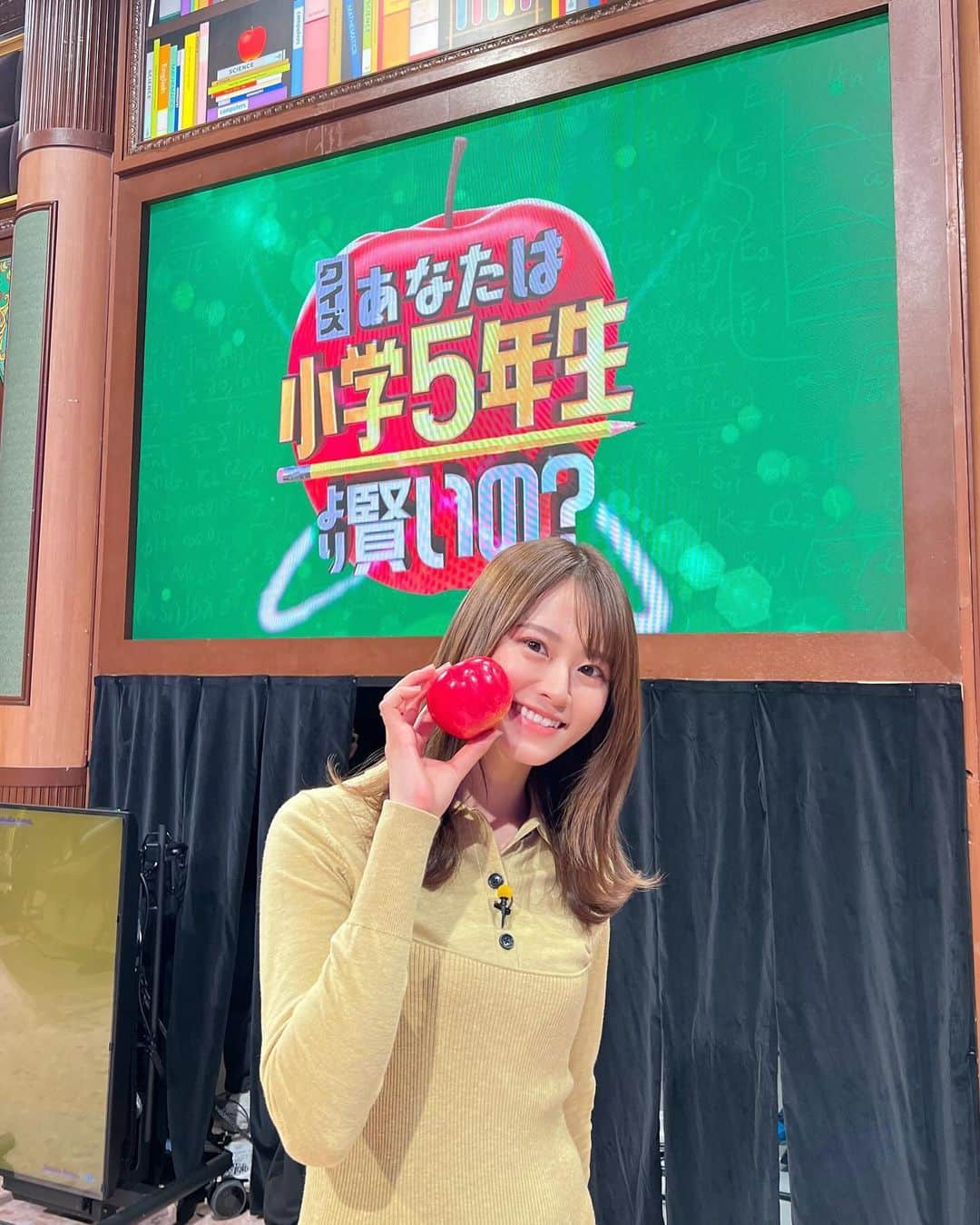 山崎怜奈さんのインスタグラム写真 - (山崎怜奈Instagram)「・ 日テレ電波ジャックゲスト、ありがとうございました！  「ZIP！」、 「DayDay」、 「ヒルナンデス！」 それぞれの番組でポジティブなパワーを届けている皆さんとご一緒させていただき、私も心が温かくなりました☺️️💛  今夜19:00〜「あなたは小学5年生より賢いの？」 1000万円スペシャル放送中！ぜひご覧ください🍎  #ZIP  #DayDay  #ヒルナンデス #小学5年生より賢いの」12月8日 19時45分 - rena_yamazaki.official