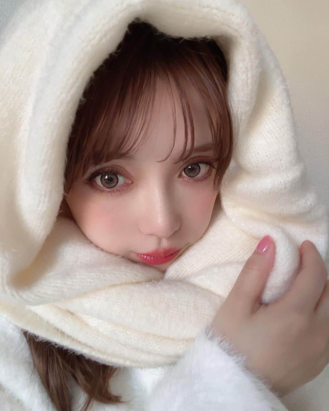 おりもあいのインスタグラム：「⛄️❄️ いつ冬くるのかしら。 ⠀」