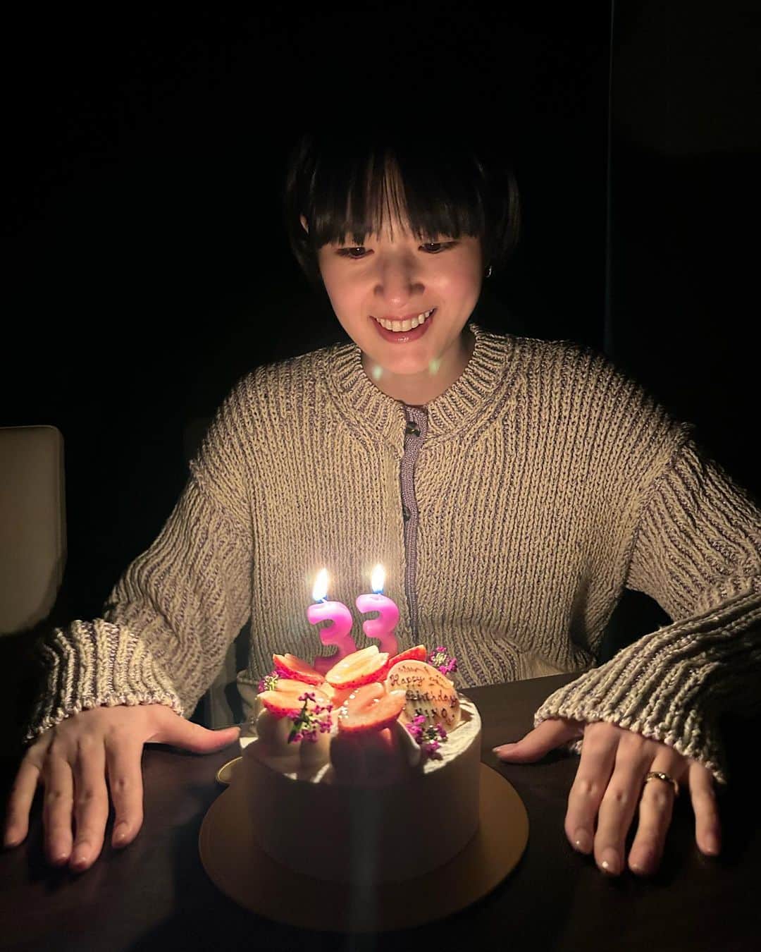 稲垣啓太さんのインスタグラム写真 - (稲垣啓太Instagram)「妻よ 誕生日おめでとう㊗️💐 いつも合宿で不在だった為、当日にお祝いは初でしたな。 これからも宜しく頼む🤝」12月8日 20時08分 - gaki.keita