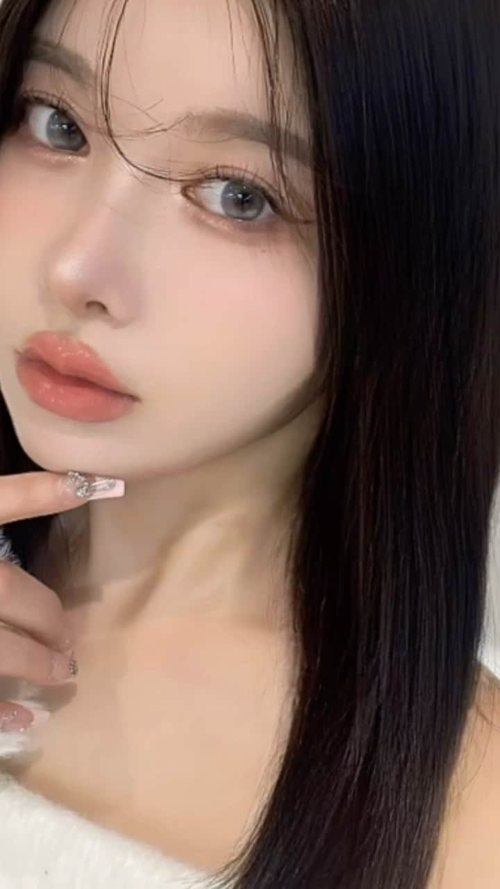 齊藤早紀のインスタグラム：「🖤🖤」