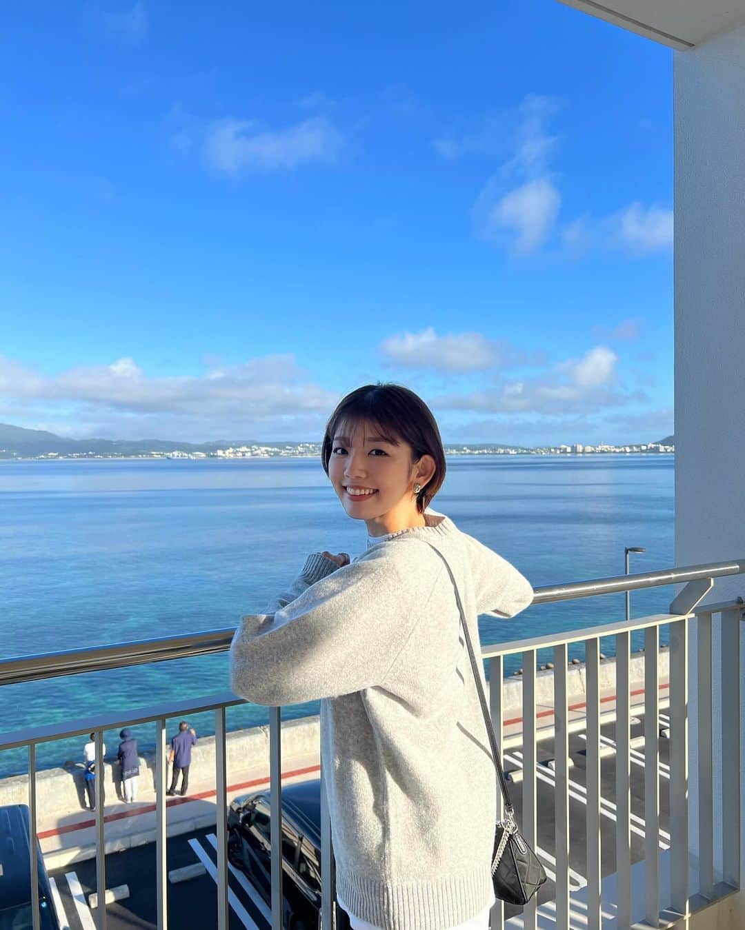 里菜さんのインスタグラム写真 - (里菜Instagram)「いざ沖縄へ🌺🏝️」12月8日 20時30分 - rina_crownpop