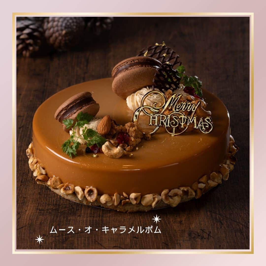 ANA CROWNE PLAZA TOYAMAさんのインスタグラム写真 - (ANA CROWNE PLAZA TOYAMAInstagram)「. 2023 Happy Christmas!!  １２月に入り、街なかではクリスマスイルミネーションが彩りを見せていますね♪ 当ホテル1Fロビーでも、ジャンボクリスマスツリーがキラキラと光り輝いています🎄✨  ANAクラウンプラザホテル富山では、パティシエ特製のクリスマスケーキのご予約を受付中です♪ クリスマスの準備はこれから、という方もまだ間に合います！！ ホテルウェブサイトでご紹介しておりますので、ぜひご覧ください👩‍🍳  ▶ご予約・詳細情報は、 （@ana_crowne_plaza_toyama）内に記載のウェブサイトリンクよりお願いいたします。 「プロモーション・レストラン」→「クリスマスケーキ2023」よりお進みください！ 《オンライン予約受付中です》  お電話でのお問い合わせは、 カフェ・イン・ザ・パーク TEL.0570-04-1080（ナビダイヤル③⇒②）にて承ります。  #anaクラウンプラザホテル富山 #anacrowneplazatoyama #富山クリスマス #クリスマス #クリスマスケーキ #happychristmas」12月8日 20時44分 - ana_crowne_plaza_toyama