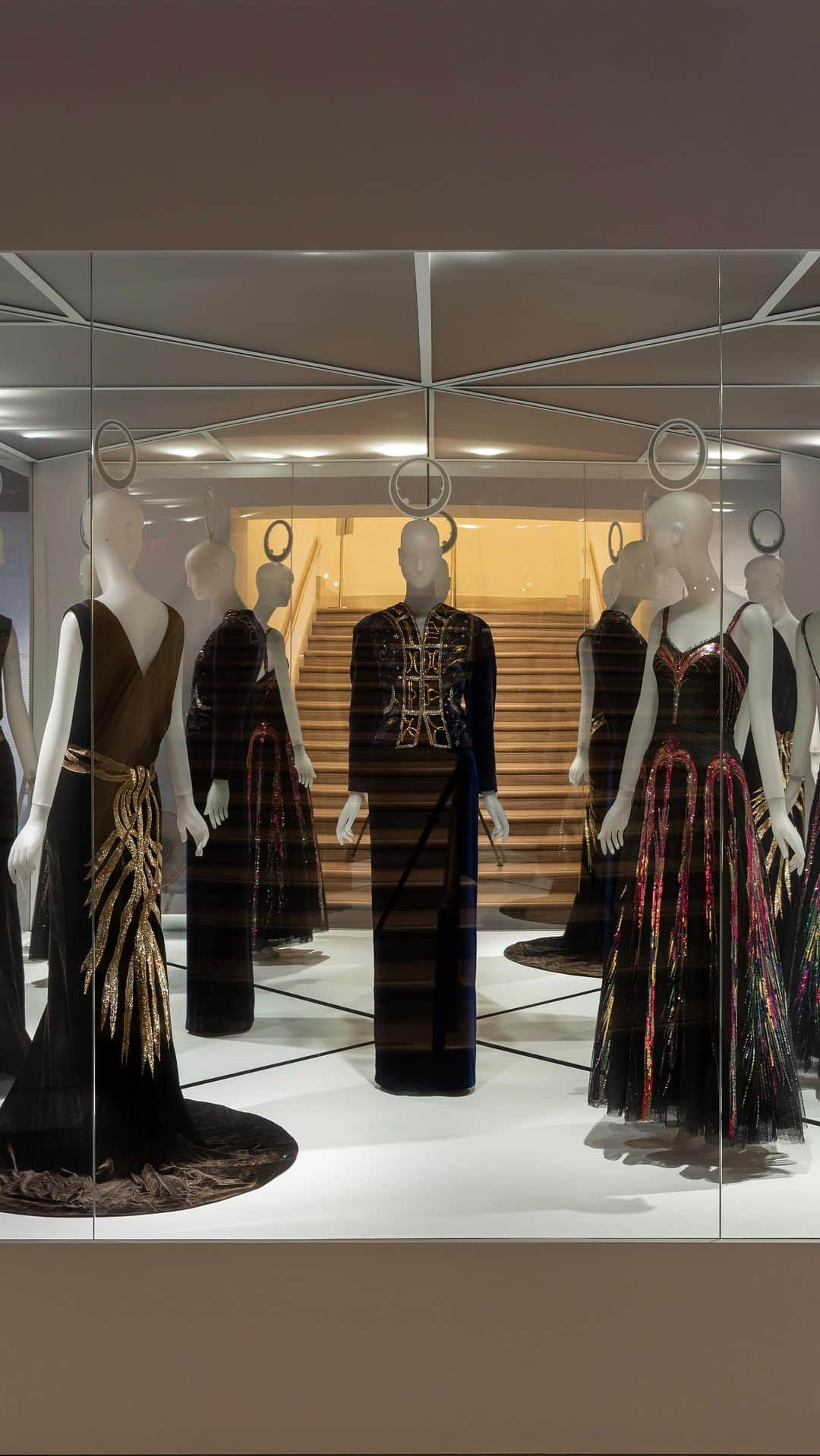 メトロポリタン美術館のインスタグラム：「✨NOW ON VIEW✨Explore the creativity and artistic legacy of women fashion designers from The Met’s collection in “Women Dressing Women.”    Trace a lineage of makers from the turn of the 20th century to today—celebrating designers, new voices, and forgotten histories alike.   See the work of more than 70 designers—including French haute couture from houses such as Jeanne Lanvin, Elsa Schiaparelli, and Madeleine Vionnet; American makers Ann Lowe, Claire McCardell, and Isabel Toledo; and contemporary designs by Iris van Herpen, Rei Kawakubo, Anifa Mvuemba, and Simone Rocha.   Visit “Women Dressing Women” through March 3, 2024. #WomenDressingWomen」