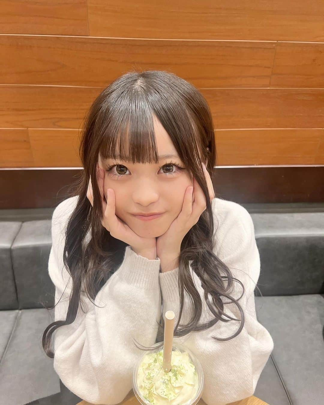 杉井美咲さんのインスタグラム写真 - (杉井美咲Instagram)「スタバの新作ピスタチオおいしー💚☕️みんな飲んだー？飲んでない人は絶対飲んで！！ ・ ・ #jk #sjk #jk2 #jkブランド #jkの素敵な思い出 #07 #杉井美咲 #女子高生ミスコン #高一ミスコン」12月8日 22時35分 - twinklemisaki