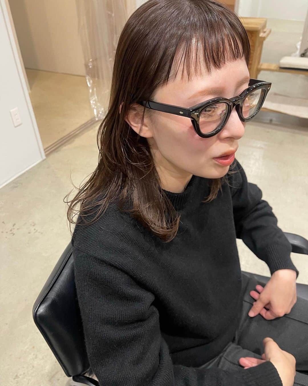 sakincho1028さんのインスタグラム写真 - (sakincho1028Instagram)「ツヤっとしたブラウンもかわいい。🤍 #sakinchohair   #hairarrange#hair#arrange#hairset#ヘアアレンジ#アレンジ#ヘアセット#豊橋#美容室#豊橋美容室#豊橋美容院#前髪#前髪カット」12月8日 22時41分 - sakincho1028