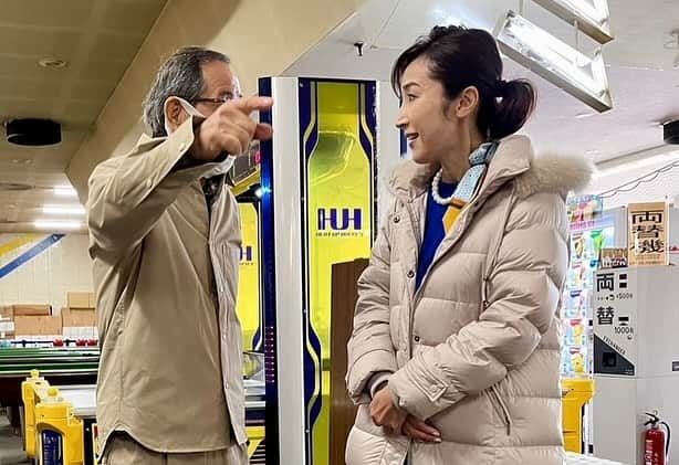 丹野みどりさんのインスタグラム写真 - (丹野みどりInstagram)「豊田市の美鳥里ボウル (みどり！)でのボウリング大会  お声がけ頂きご挨拶に訪れました♪  今日一日ご一緒していたあべ洋祐県議も！  みなさんお上手でした😆  #ボウリング #美鳥里ボウル  # #国民民主党 #愛知県 #豊田市 #みよし市 #衆議院議員選挙 #衆院愛知11区 #国民民主党にワクワク #丹野みどり」12月8日 22時47分 - midorimarron