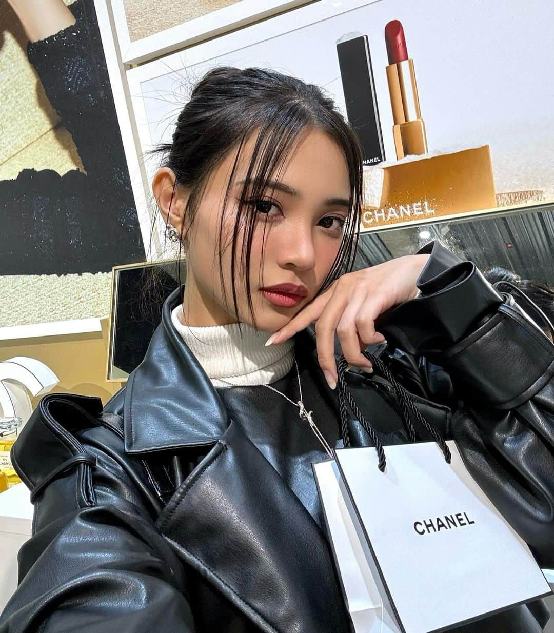 美月のインスタグラム：「#chanel #CHANELBeauty#ホリデーコスメ #デパコス」