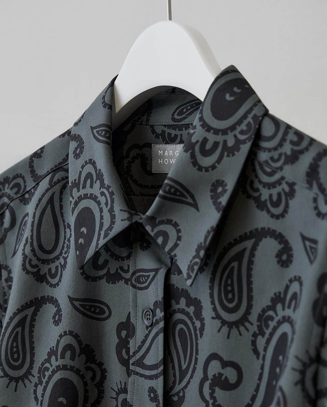 Margaret Howellのインスタグラム：「Shirts   #MargaretHowell」