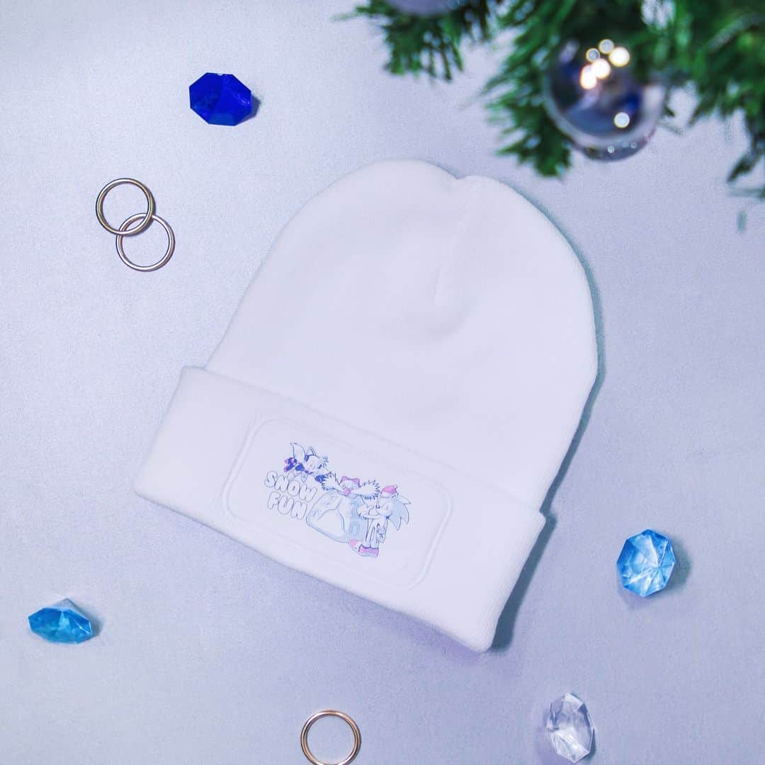 SEGAさんのインスタグラム写真 - (SEGAInstagram)「Feeling chilly this winter? ❄️ Wrap up in these cozy SEGA holiday beanies while you sip a toasty hot chocolate from this Sonic and Eggman mug ☃️   If that sounds nice to you then good news, we’re giving away one item each to 3 lucky winners!  Enter now via the link in our stories」12月9日 0時00分 - sega