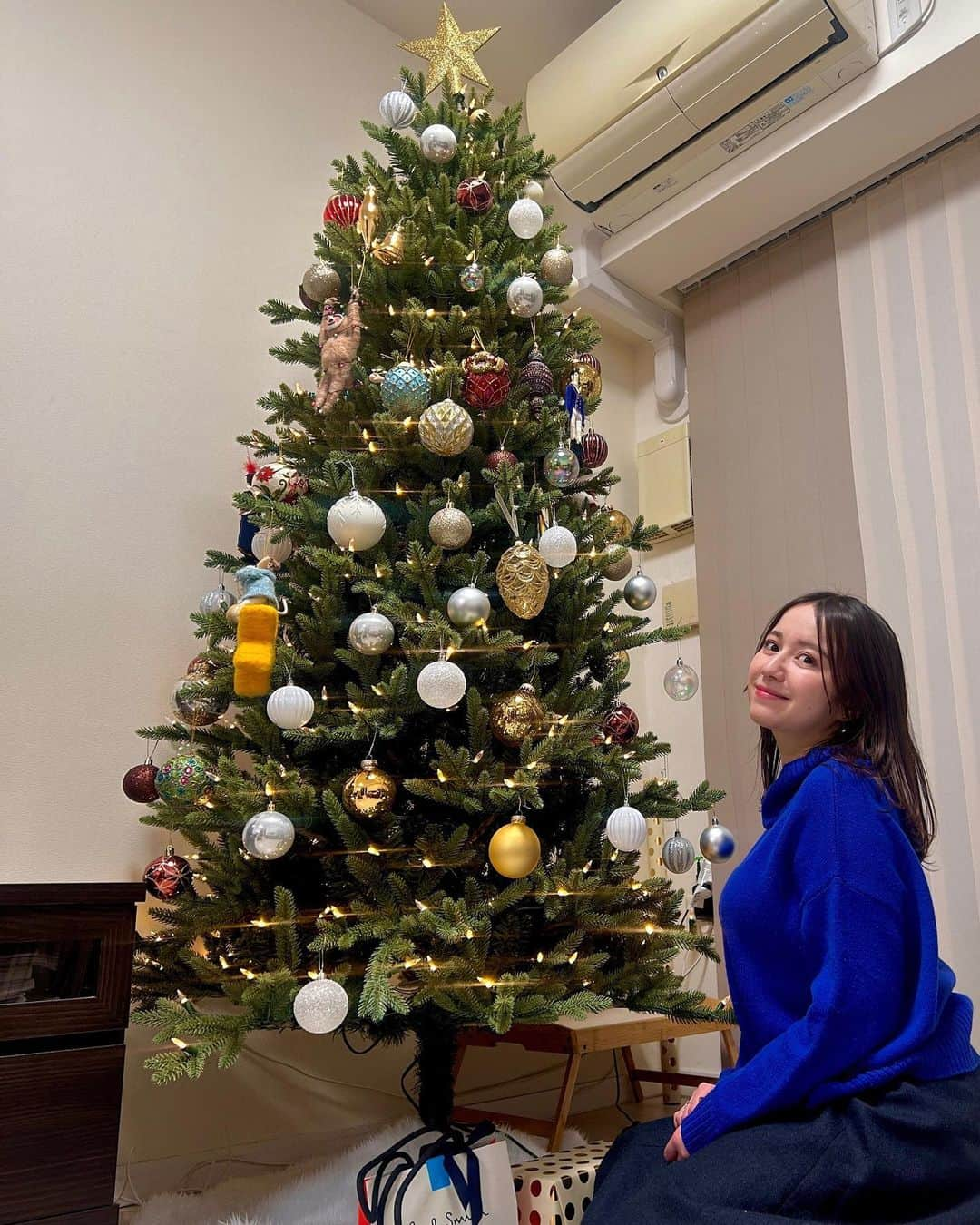 スミス春子さんのインスタグラム写真 - (スミス春子Instagram)「.  先日、自宅のクリスマスツリー出しました🎄  ツリーの下に少しづつプレゼントが増えていくのが楽しみ☺️🩷  #クリスマス #クリスマスツリー #オーナメント  #chiristmas  #christmastree  #chirstmasdecor」12月9日 21時10分 - harukosmith