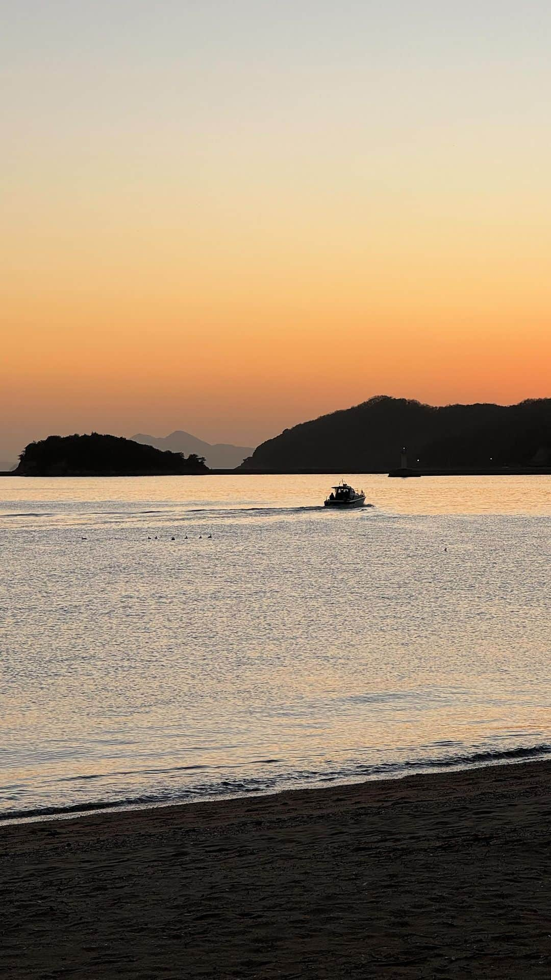 川田御早希のインスタグラム：「広島県福山市の鞆の浦に浮かぶ仙酔島へ☆ #仙酔島」