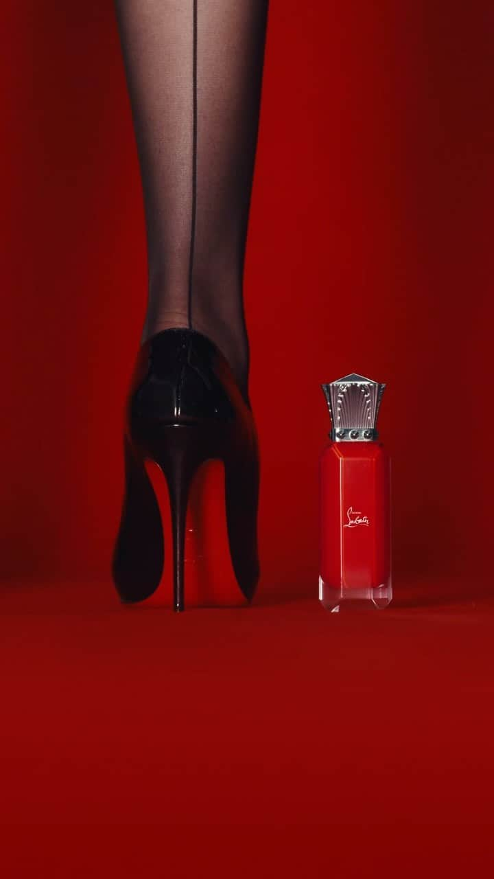 クリスチャンルブタンのインスタグラム：「Discover the brand-new 50ml spray-and-go format of the iconic Christian Louboutin Loubiworld fragrance collection.  #ChristianLouboutin  #LouboutinBeauty」