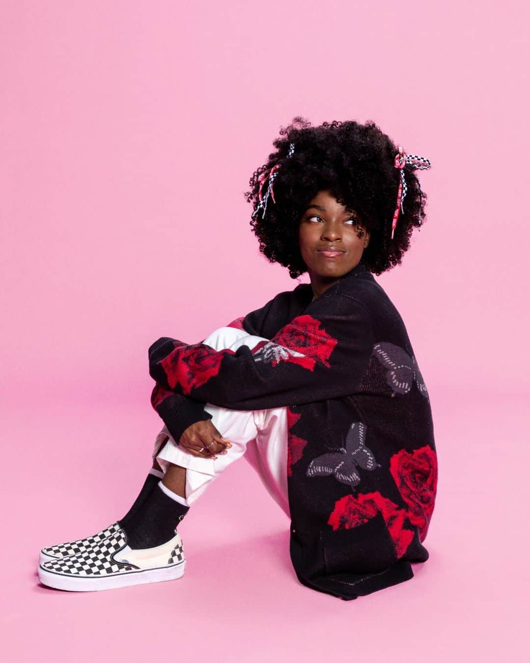 vans girlsのインスタグラム：「Serious style, serious impact: @salomeagbaroji takes center stage in the Checkerboard Slip-On.」