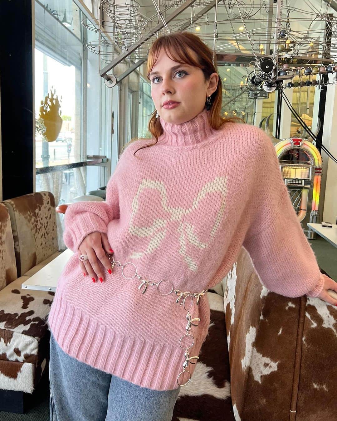 Arden Roseのインスタグラム：「Introducing our new Arden Says Gah! collection. We teamed up with LSG friend and style muse @ArdenRose on a very special collaboration for the holidays. 🎀  Inspired by her rat girl aesthetic, the collection features glass charm rat pals, dainty bows and lace motifs. 💕 🐀」