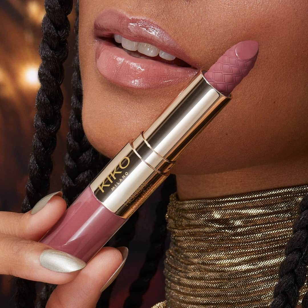KIKO MILANOのインスタグラム：「✨ Day to night glam made easy with #KIKOHolidayPremiere Lipstick & Gloss in Unique Brown! Embrace the holiday vibes and slay the weekend with a swift lip switch! 💋 ⁣ ⁣ Lipstick & Gloss 02 - Metallic Nail Lacquer 02⁣ ⁣」