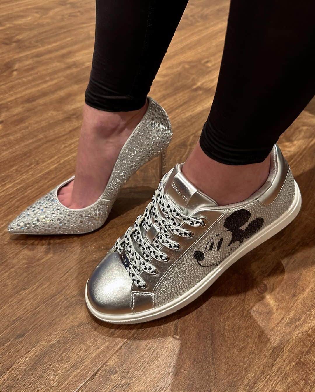 ALDO shoesのインスタグラム：「Casual or dressy, get holiday party ready with the #DisneyxALDO Platinum Collection. What’s your mood? Drop a 👠 or 👟 below! #ALDOShoes」