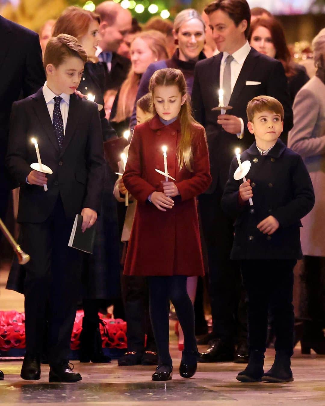 Just Jaredさんのインスタグラム写真 - (Just JaredInstagram)「Prince William and Kate Middleton brought all three of their kids to the Christmas Carol Concert at Westminster Abbey on Friday. Head to JustJared.com for so many cute photos of the family! #PrinceWilliam #KateMiddleton Photos: Getty」12月9日 5時03分 - justjared