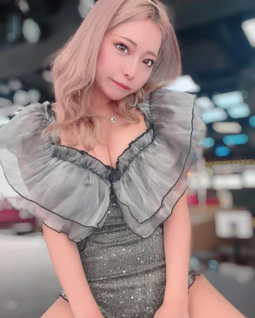 ありえさんのインスタグラム写真 - (ありえInstagram)「💙💖💙💖💙 : . おにゅーのみずぎ 🙆‍♀️✨️ . .  #バーレスク大阪 #バーレスク東京 #バーレスク大阪ありえ #北新地 #インスタ映え #ホスト  #キャバクラ  #韓国メイク  #童顔女子  #実物とは異なります #」12月9日 5時29分 - burlesque_arie_