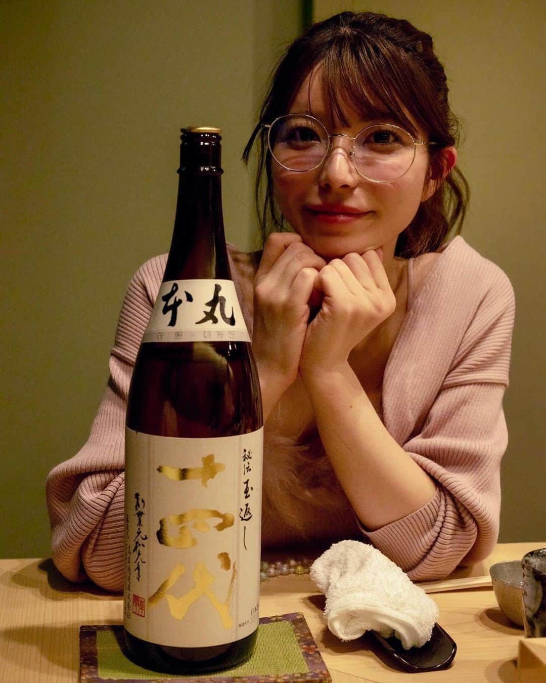 上原亜衣さんのインスタグラム写真 - (上原亜衣Instagram)「お寿司✖️日本酒 好きすぎる🍣🍶」12月9日 16時56分 - ai_uehara_ex