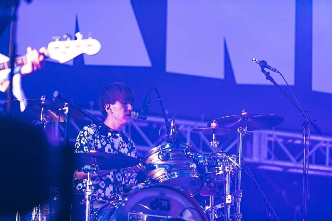 SHE'Sさんのインスタグラム写真 - (SHE'SInstagram)「2023.12.9(Sat) 「TOHOKU MUSIC JOURNEY 2023」 夢メッセみやぎ  祝・初開催🎉 Journeyステージのトップバッター任せてもらいました。  初めましての方もありがとうございました！  写真の無断使用・転載禁止 photo by @aka3ka   #SHE_S #TMJ2023」12月9日 15時43分 - she_s_official